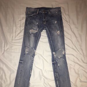 Mnml LA distressed denim with zippers
